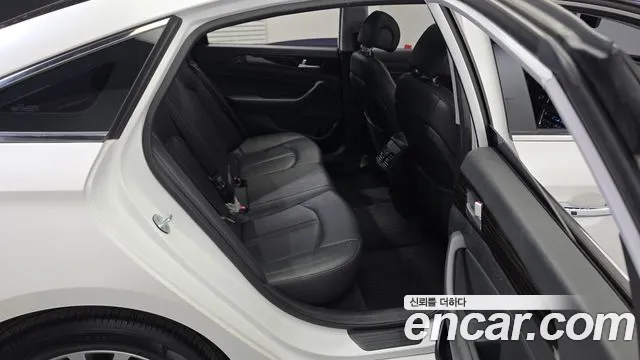 Hyundai Sonata 2016 — фото 16