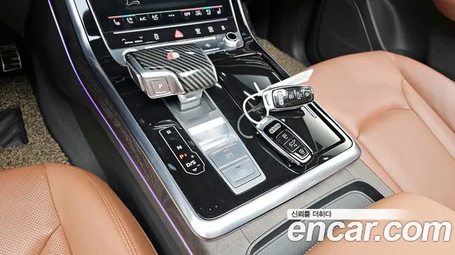 Audi Q7 2021 — фото 11