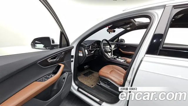 Audi Q7 2021 — фото 12