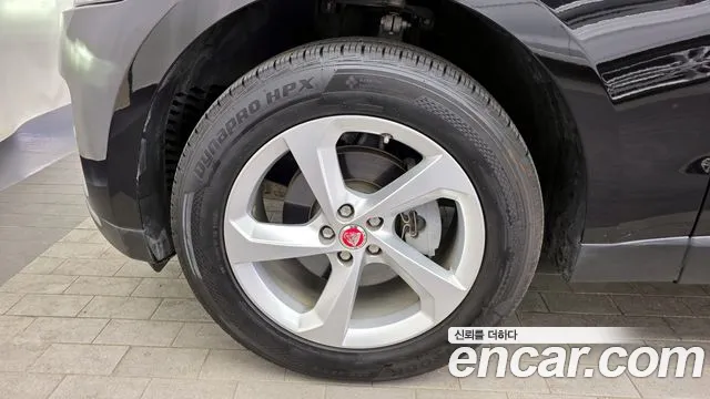 Jaguar F-PACE 2019 — фото 5