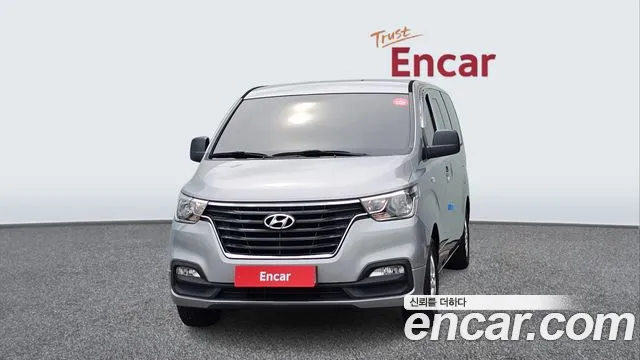 Hyundai Starex 2018 — фото 3