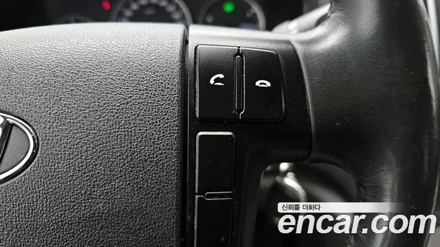 Hyundai Starex 2018 — фото 16