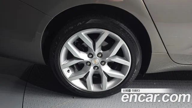 ChevroletGMDaewoo Impala 2017 — фото 5