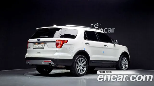 Ford Explorer 2017 — фото 2