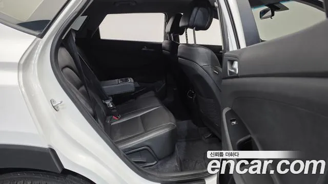 Hyundai Tucson 2018 — фото 18