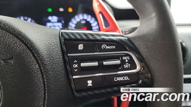 Kia Stinger 2018 — фото 15