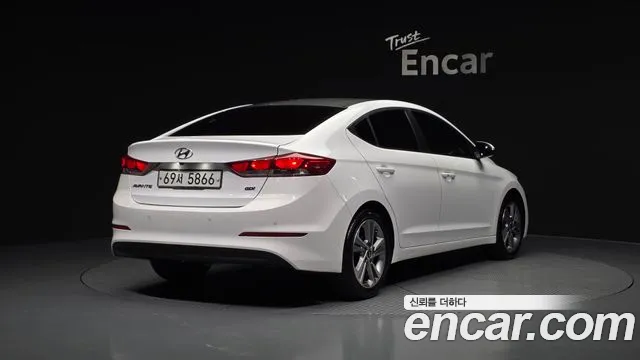 Hyundai AVANTE 2017 — фото 2