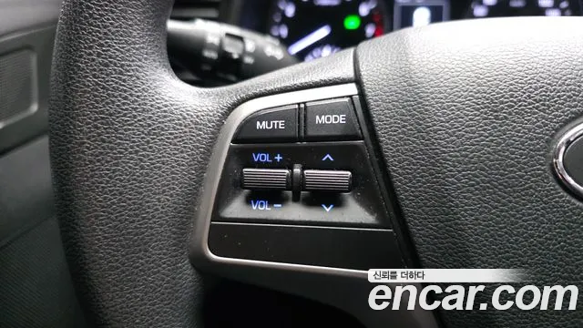 Hyundai AVANTE 2017 — фото 18
