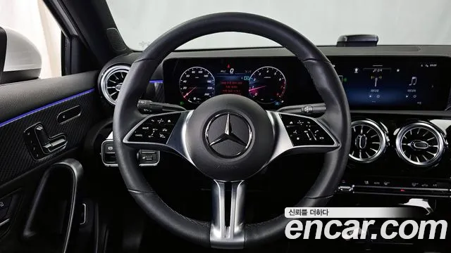 Mercedes-Benz A-Class 2024 — фото 19