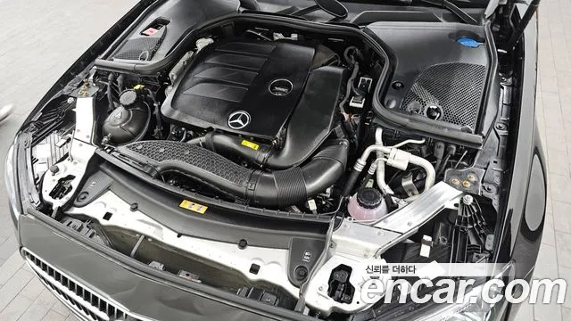 Mercedes-Benz E-Class 2021 — фото 6