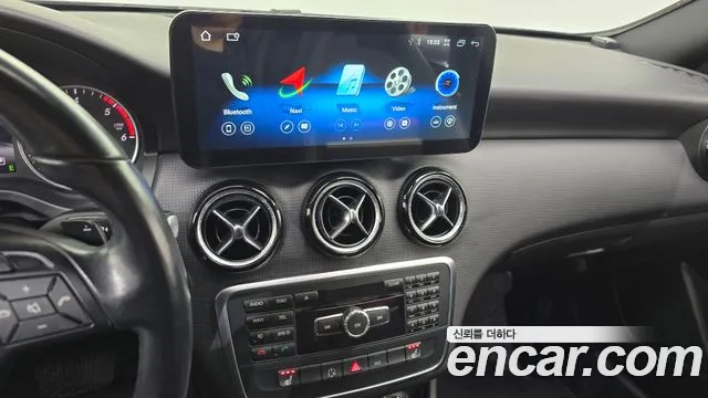 Mercedes-Benz A-Class 2014 — фото 20