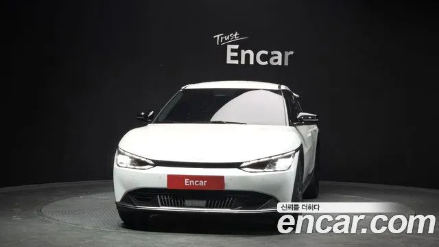 Kia EV6 2023 — фото 3
