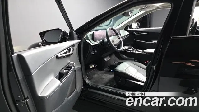 Kia EV6 2022 — фото 13
