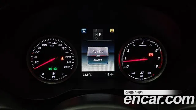Mercedes-Benz C-Class 2018 — фото 11