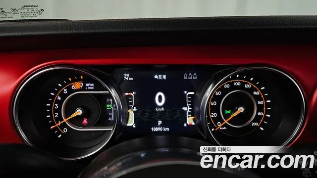 Jeep Wrangler 2023 — фото 11