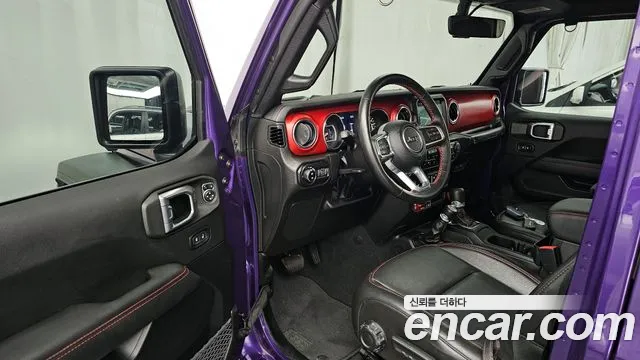 Jeep Wrangler 2023 — фото 13