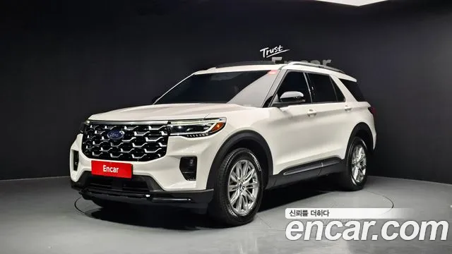 Ford Explorer 2025 — фото 1