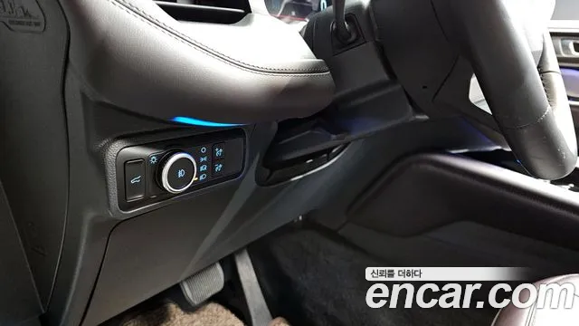 Ford Explorer 2025 — фото 19