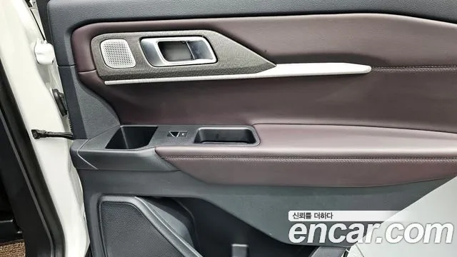 Ford Explorer 2025 — фото 15