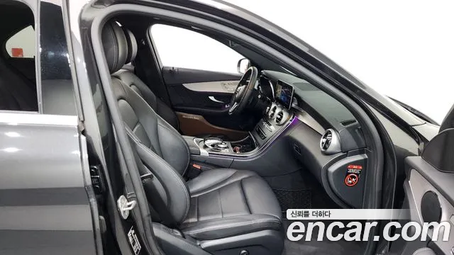 Mercedes-Benz C-Class 2021 — фото 16