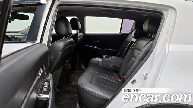 Kia Sportage 2015 — фото 12
