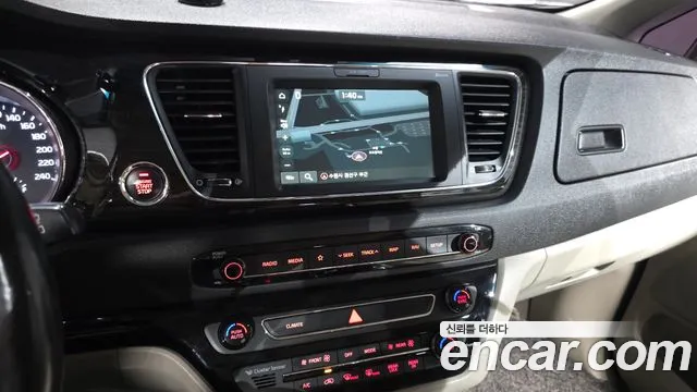 Kia Canival 2020 — фото 14