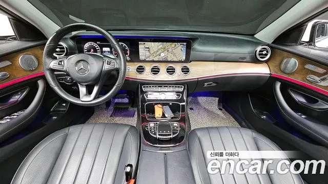 Mercedes-Benz E-Class 2018 — фото 7