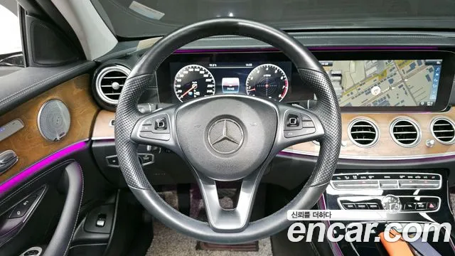 Mercedes-Benz E-Class 2018 — фото 13