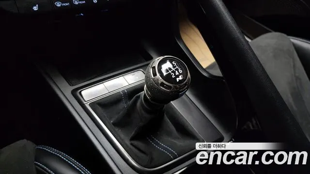 Hyundai AVANTE 2022 — фото 12