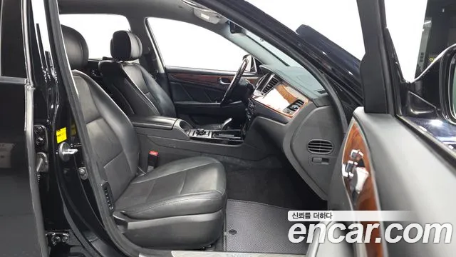 Hyundai Equus 2013 — фото 11