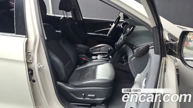 Hyundai Santafe 2015 — фото 11
