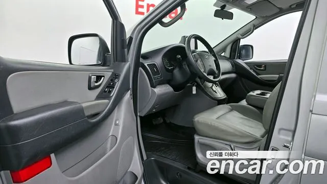Hyundai Starex 2012 — фото 10