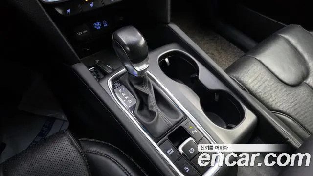 Hyundai Santafe 2019 — фото 9