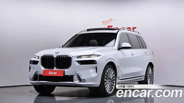 BMW X7 2025 — фото 1