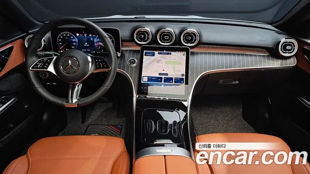 Mercedes-Benz C-Class 2025 — фото 10