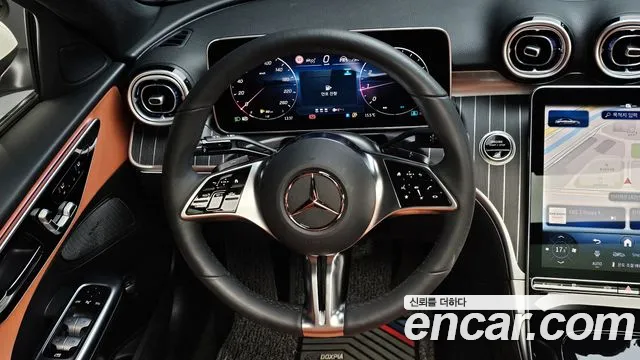 Mercedes-Benz C-Class 2025 — фото 20