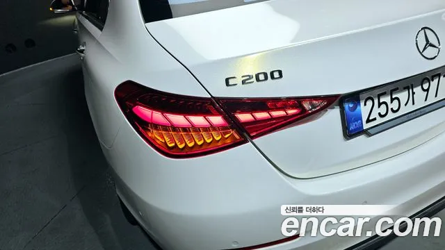Mercedes-Benz C-Class 2025 — фото 9