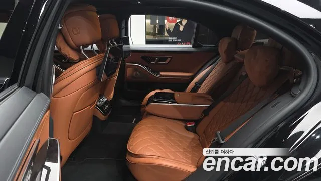 Mercedes-Benz S-Class 2023 — фото 11