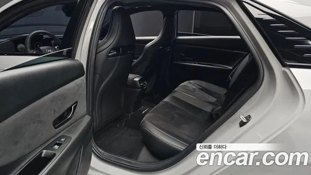 Hyundai AVANTE 2023 — фото 17