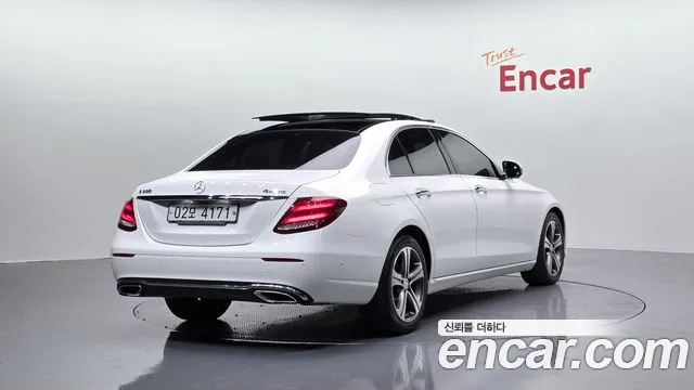 Mercedes-Benz E-Class 2017 — фото 2