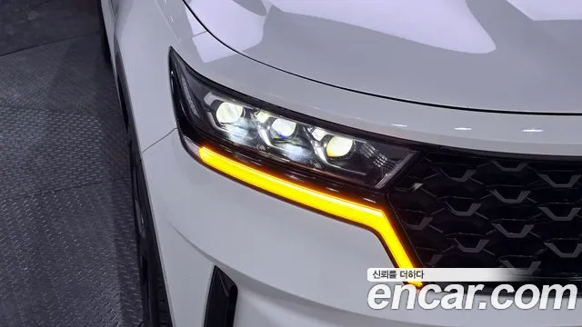 Kia Sorento 2022 — фото 8