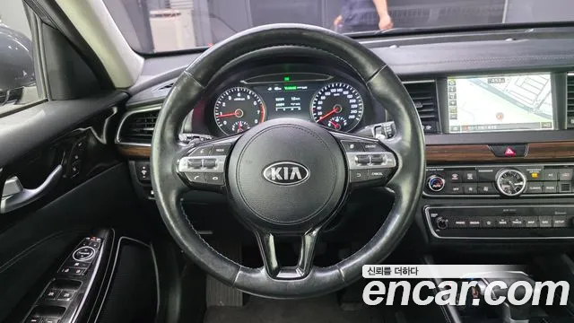 Kia K7 2018 — фото 13