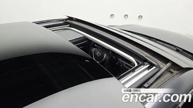 Lexus ES 2013 — фото 16