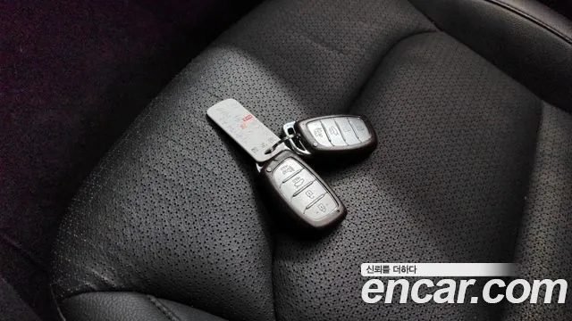 Hyundai AVANTE 2016 — фото 16
