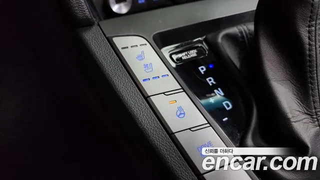 Hyundai AVANTE 2016 — фото 20