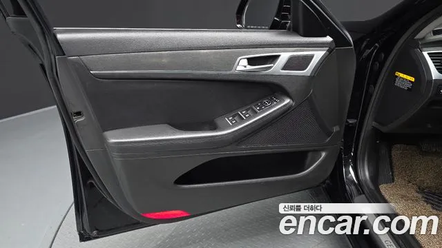 Hyundai Genesis 2016 — фото 14