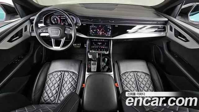 Audi Q8 2021 — фото 10