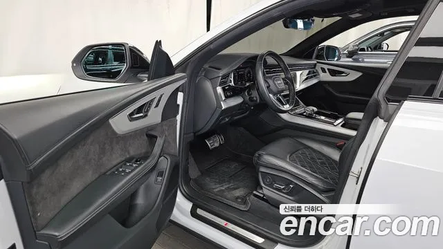 Audi Q8 2021 — фото 13