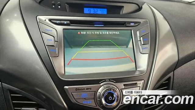Hyundai AVANTE 2014 — фото 15
