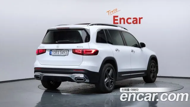 Mercedes-Benz GLB-Class 2023 — фото 2